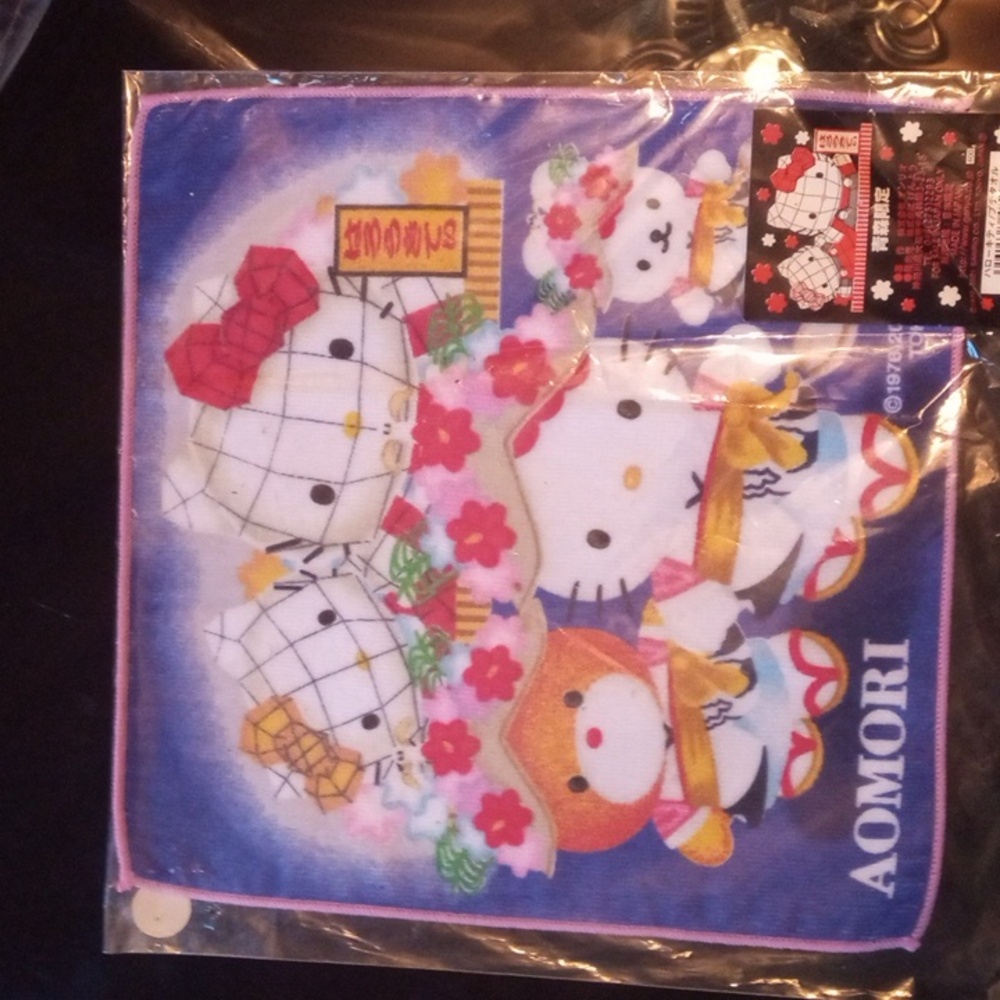 Hello Kitty microfiber mini towels/collectible